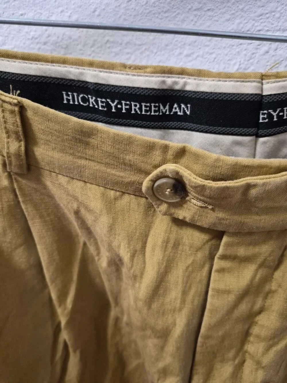 Hickey Freeman Collection Mens Dress Pants 40 Mustard Pleated Wool Silk  Italy